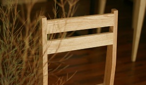 Basic stripe chair